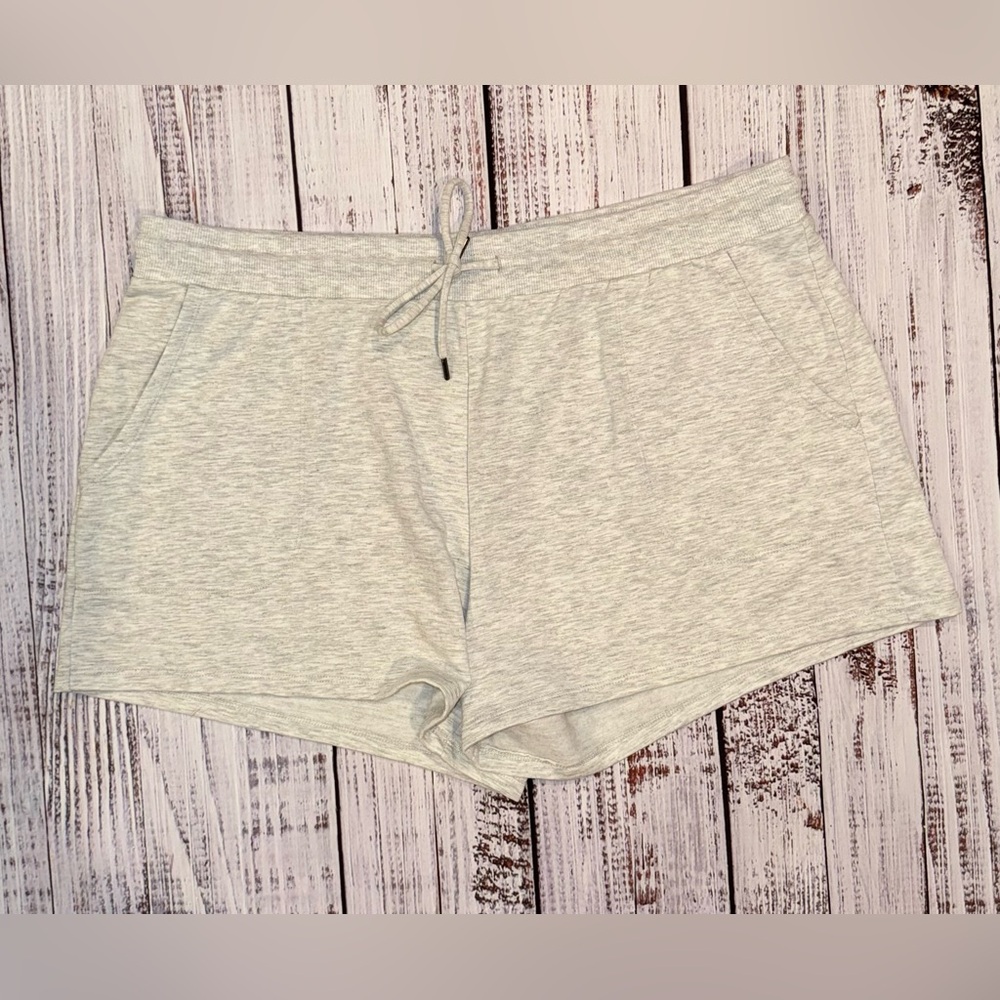 EUC Stars Above Light Gray Athletic Shorts Size XXL